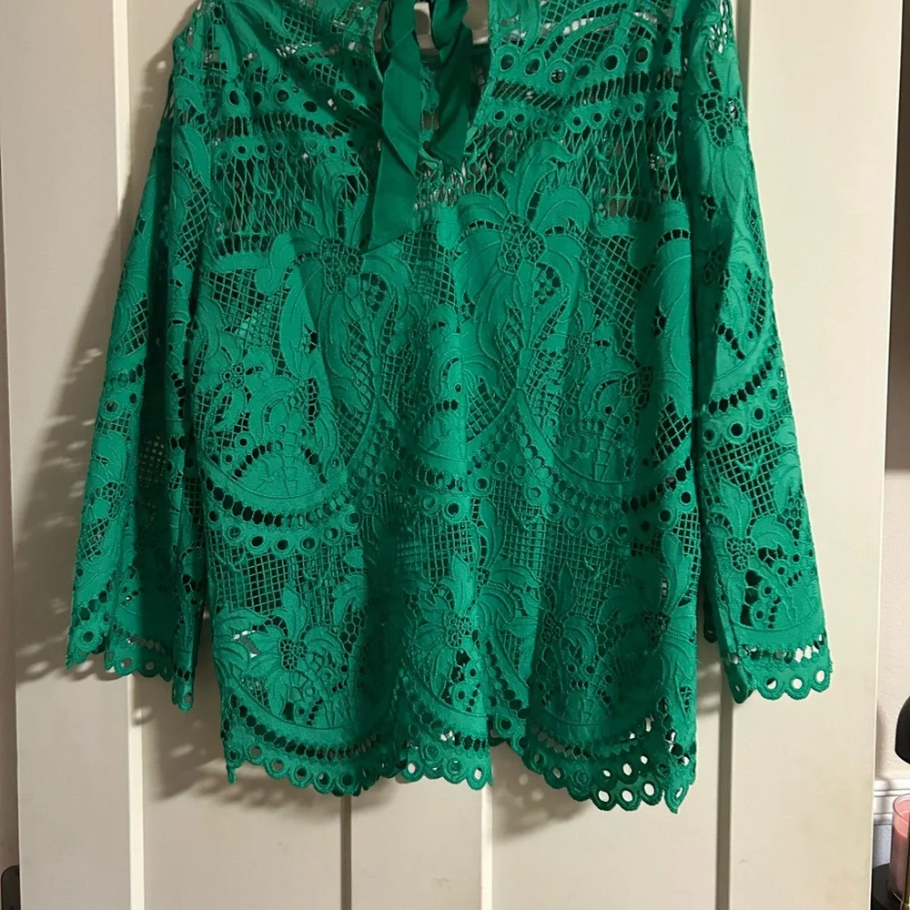 Lilly Pulitzer Oaklynn Blouse NWT - Picture 3 of 5
